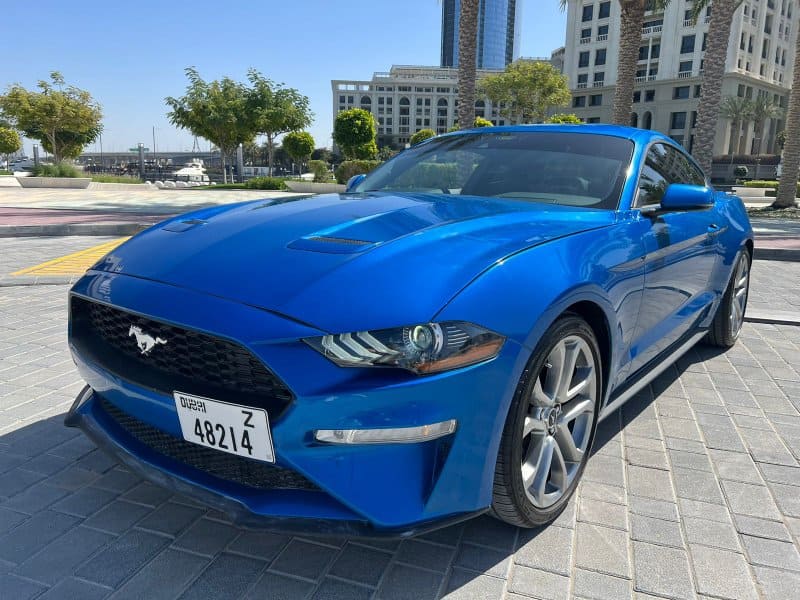 FORD MUSTANG